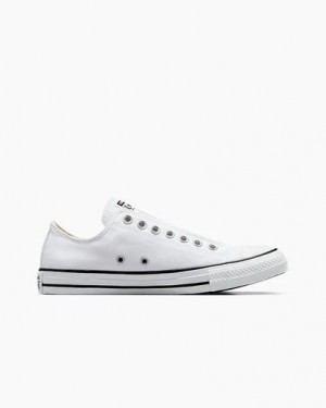 White / Black Converse Chuck Taylor All Star Women Slip On Shoes Singapore | C-59613249