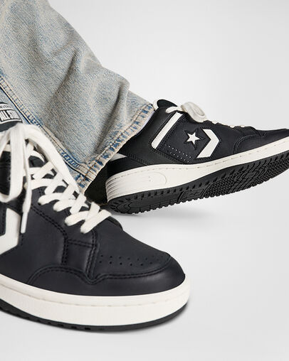 Black / White Converse Weapon Leather Men Basketball Shoes Singapore | C-31047629