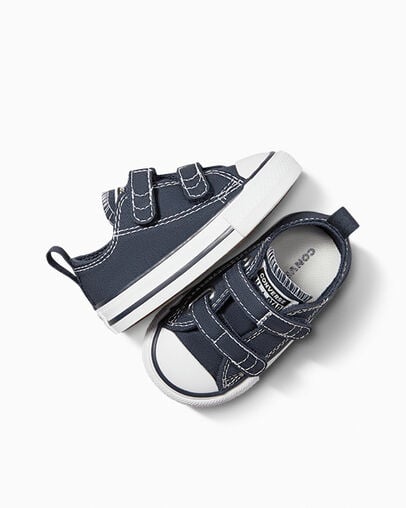 Navy / White Converse Chuck Taylor All Star 2V Kids' Canvas Shoes Singapore | C-35069479