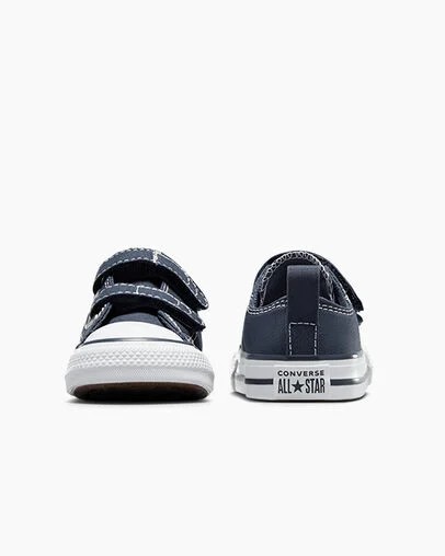 Navy / White Converse Chuck Taylor All Star 2V Kids' Canvas Shoes Singapore | C-35069479