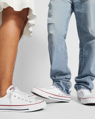 White Converse Chuck Taylor All Star Kids' Canvas Shoes Singapore | C-13670489