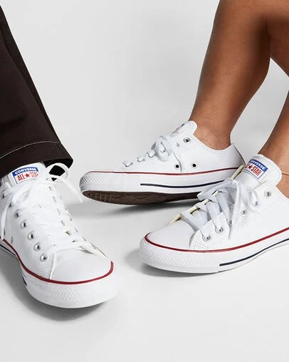 White Converse Chuck Taylor All Star Leather Men Tennis Shoes Singapore | C-62541099