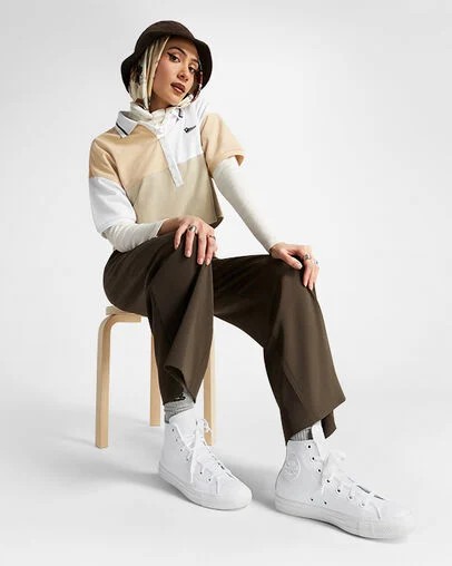 White Converse Chuck Taylor All Star Leather Women Sneakers Singapore | C-02148569
