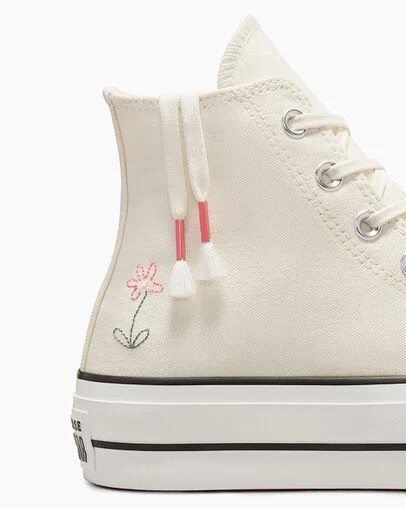White Converse Chuck Taylor All Star Lift Women Platform Shoes Singapore | C-48716059