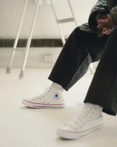 White Converse Chuck Taylor All Star Men Canvas Shoes Singapore | C-06941879