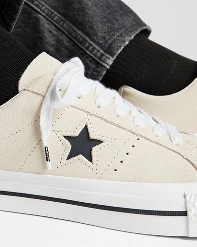 White / Black Converse CONS One Star Pro Suede Women Skate Shoes Singapore | C-32471969