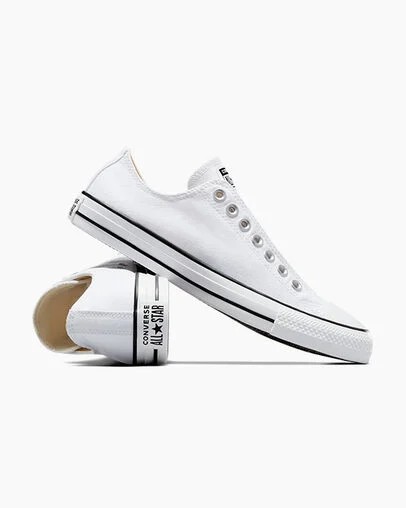 White / Black Converse Chuck Taylor All Star Women Slip On Shoes Singapore | C-59613249