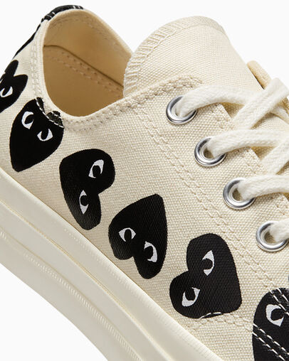 White / Black Converse Converse x PLAY Comme des Garçons Chuck 70 Multi Heart Women Sneakers Singapore | C-13482579