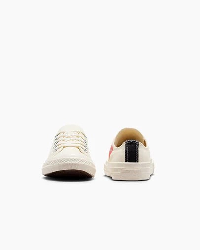 White / Red / Black Converse PLAY Comme des Garçons Single Heart Chuck 70 Kids' Sneakers Singapore | C-75493269